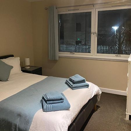 City Centre 2 Bedroom Apartment, Secure Parking. Glasgow Dış mekan fotoğraf
